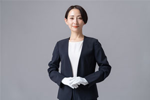霊柩車の運転手の仕事内容・給料！なるには免許が必要？怖いって噂は本当か 