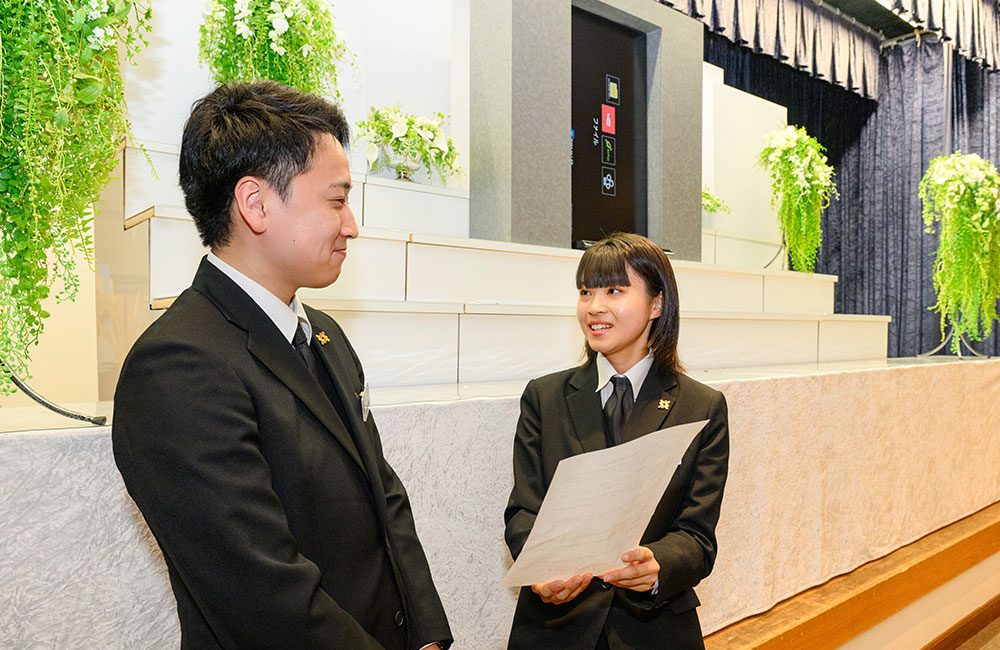 【葬祭ディレクター/未経験歓迎】若年層活躍中！日勤のみで働きやすい冠婚葬祭互助会の葬儀部門b