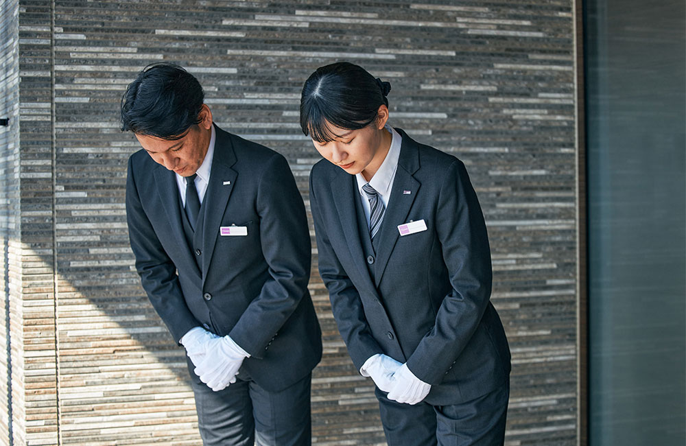 【葬祭ディレクター未経験歓迎】人柄重視・夜間なし／研修充実／スタンダード市場上場の業界最大手