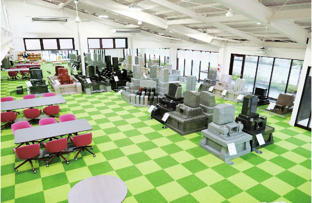 【営業職】未経験者歓迎/墓石仏壇販売営業/無理な販売、ノルマなし