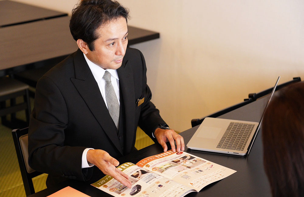 【葬祭ディレクター 未経験者歓迎】月8日休み／西東京でエリア拡大中の葬儀社求人