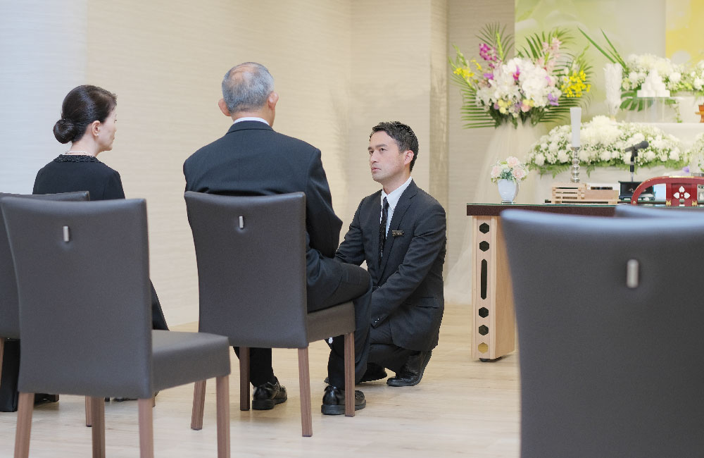 【葬祭ディレクター/人柄重視】Uターン歓迎/未経験歓迎、月給50～60万円以上可能／家族葬專門葬儀社