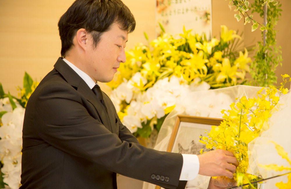 【葬祭ディレクター経験者】◆業績好調！夜間なし・メリハリを持って働ける葬儀社です！◆