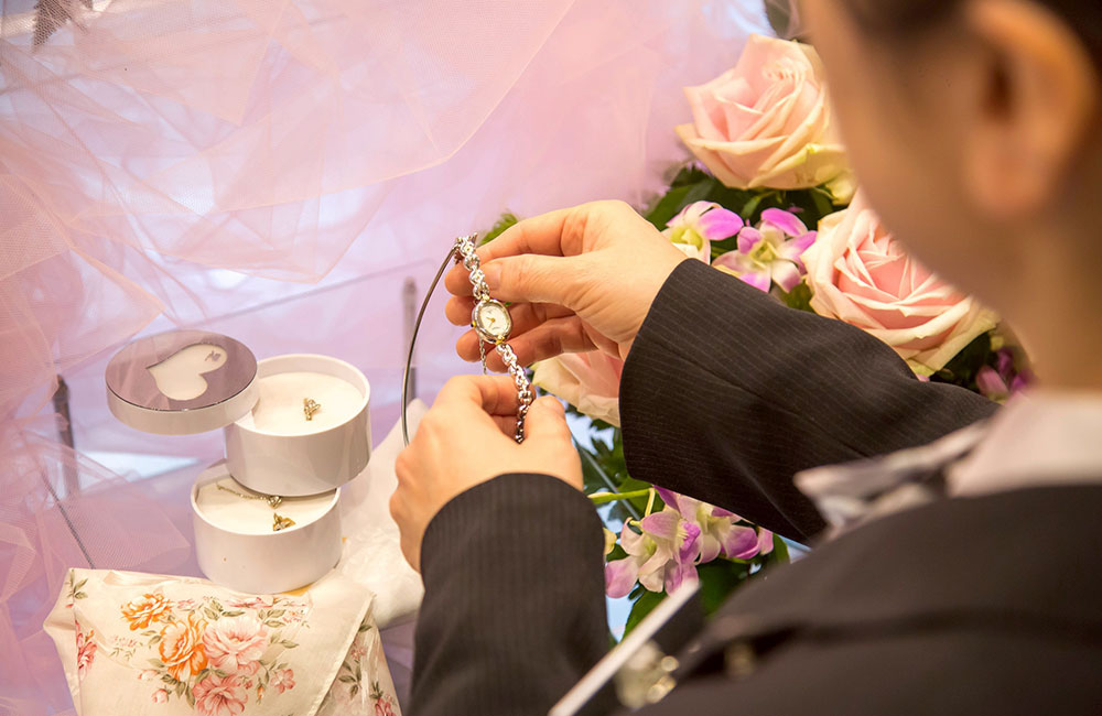 【葬祭ディレクター経験者】◆業績好調!夜間なし・メリハリを持って働ける葬儀社です!◆