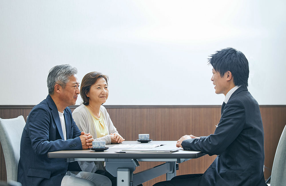 【葬祭ディレクター未経験歓迎】人柄重視・夜間なし／研修充実／スタンダード市場上場の業界最大手