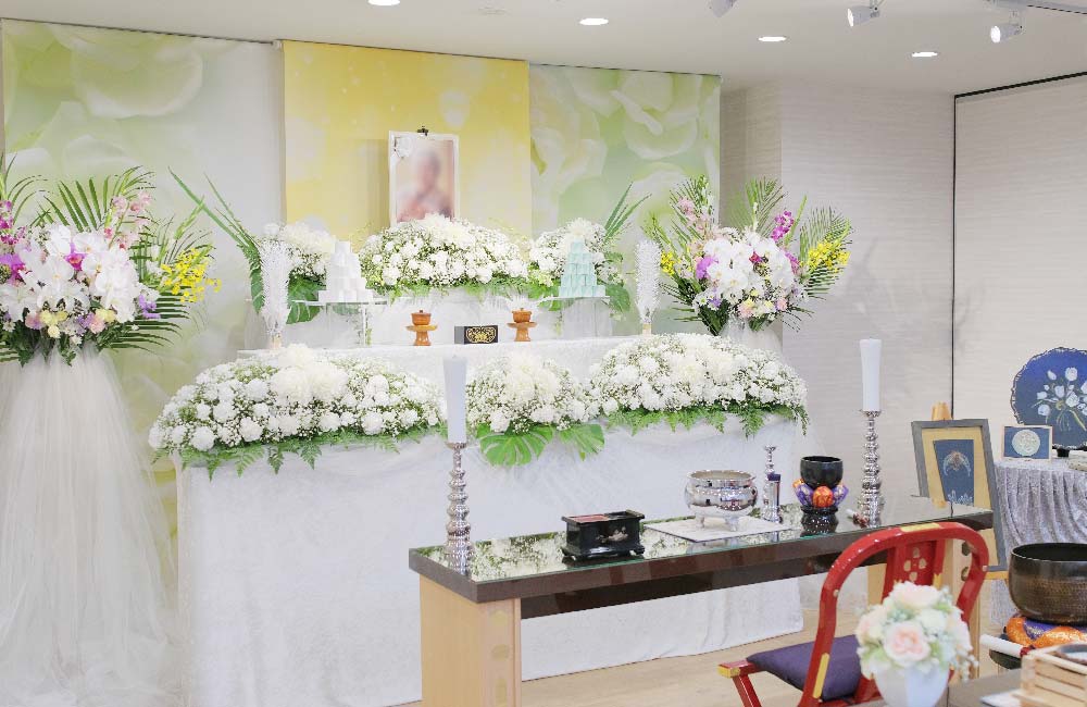 【葬祭ディレクター/人柄重視】Uターン歓迎/未経験歓迎、月給50～60万円以上可能／家族葬專門葬儀社