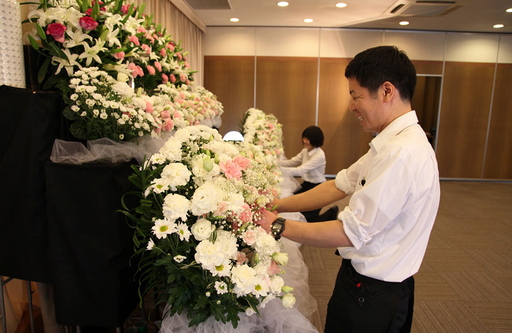 【葬祭ディレクター/プランナー】未経験者歓迎/分業制/残業ほぼなしで働きやすい!