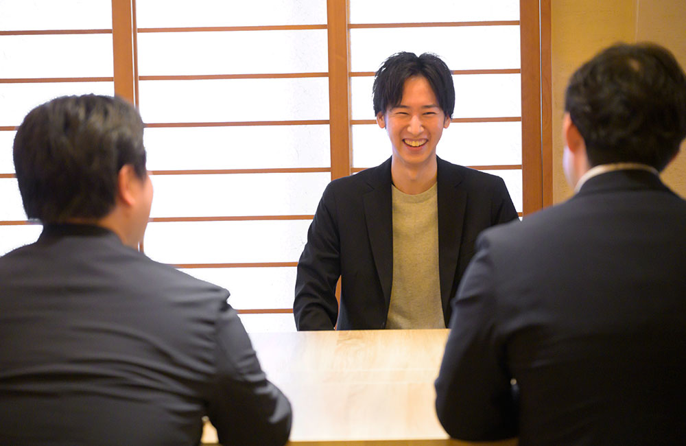 【訪問営業】未経験からでも33.1万円～！介護・医療機関との関係構築