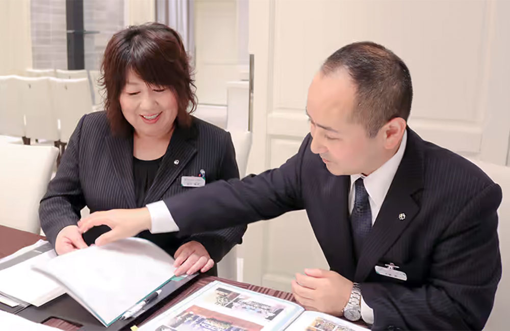 【納棺師経験者】業績好調！／好待遇な葬儀社の納棺師／毎年平均1～10万円の昇給実績あり◎