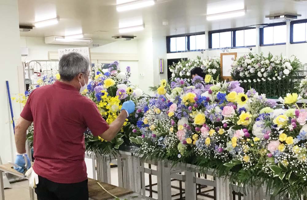 【生花祭壇】未経験応募可能／県内トップクラスの冠婚葬祭企業