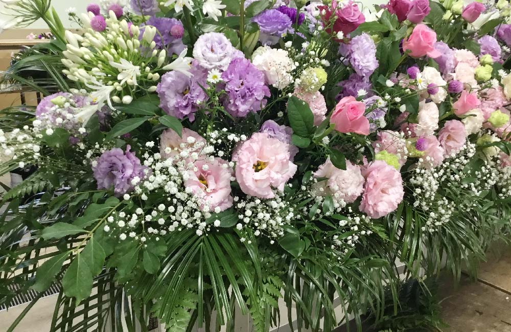 【生花祭壇】未経験応募可能／県内トップクラスの冠婚葬祭企業