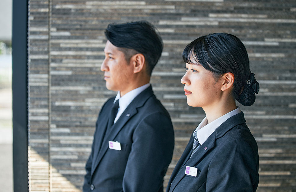 【夜間打合せスタッフ】年間休日113日/未経験者歓迎/スタンダード市場上場の業界最大手企業