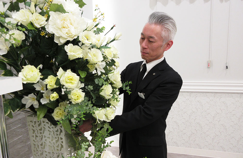 【葬祭ディレクター経験者】業界大手グループの安定求人◎前職給与をしっかり考慮します!