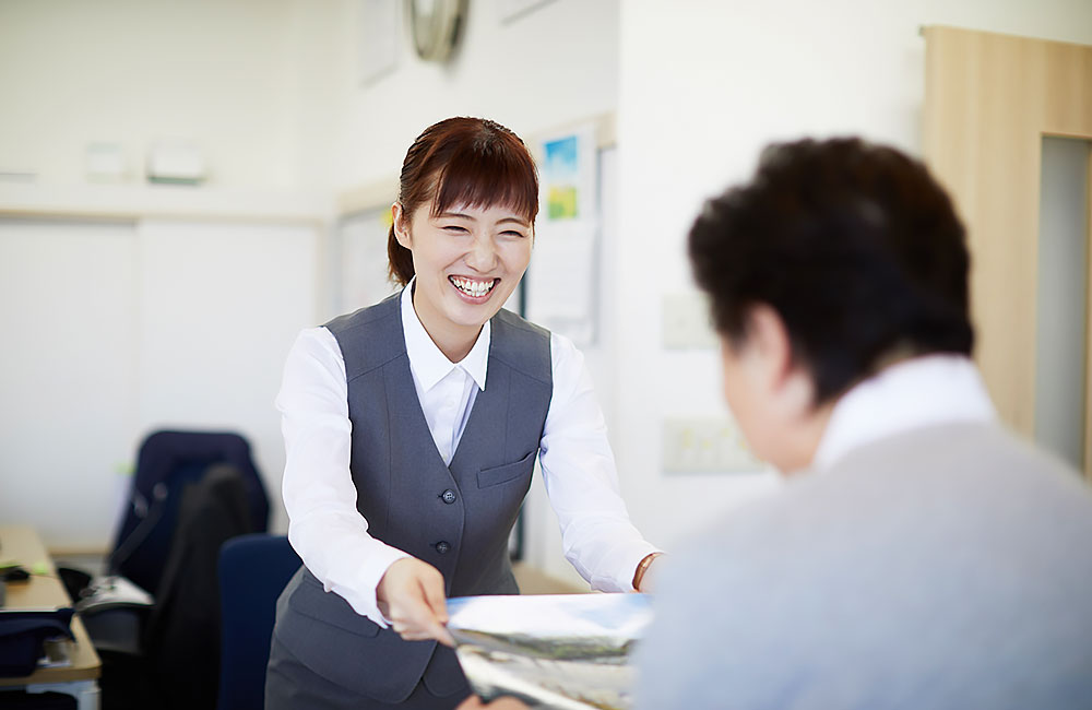 【事前相談員・アフターフォロー営業】お客様に向き合い、寄り添う「あなたでよかった」といわれるお仕事です！