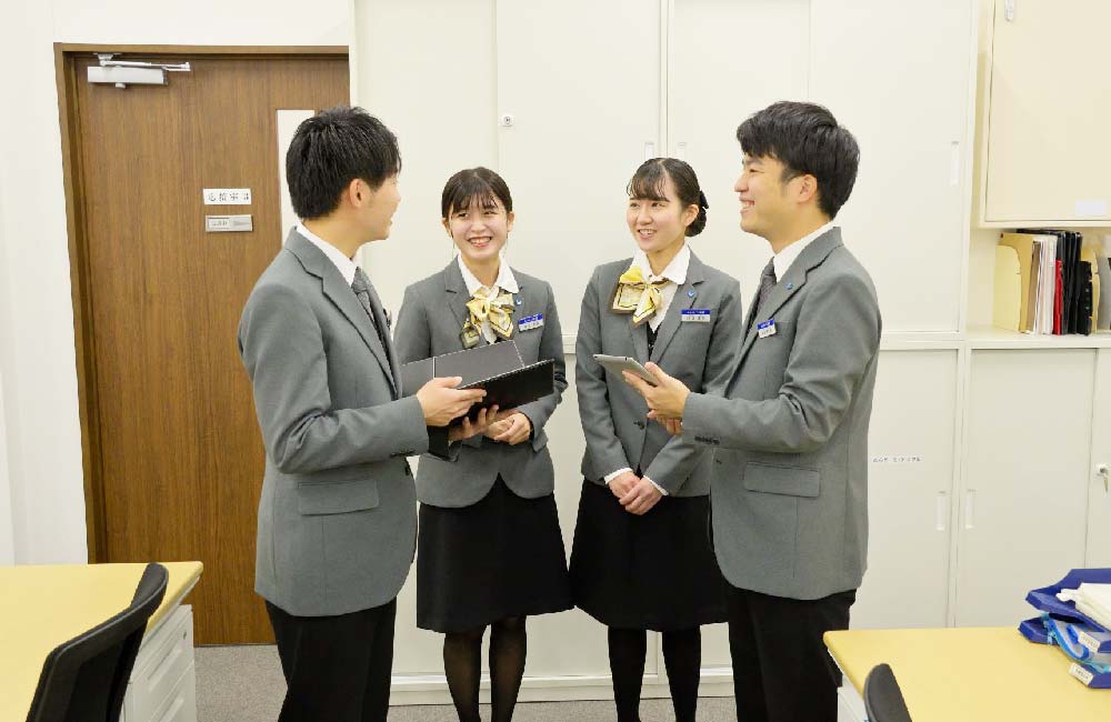 【葬祭ディレクター／未経験・27卒応募歓迎！】夜勤なし＆年休113日！福利厚生充実の安定企業